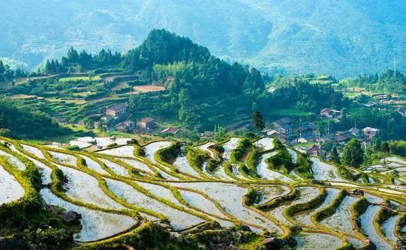 浙江最大面积的城市，有“中国生态第一市”美誉，秋冬美景如画哦