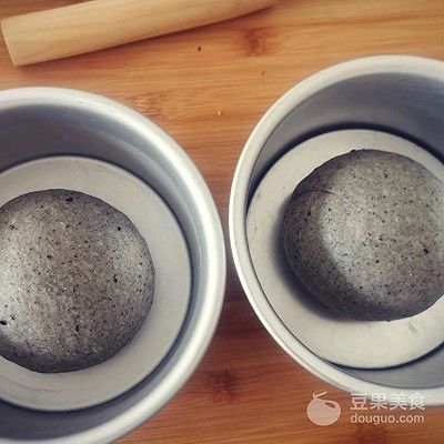 【黑芝麻】黑芝麻奶酪包的做法