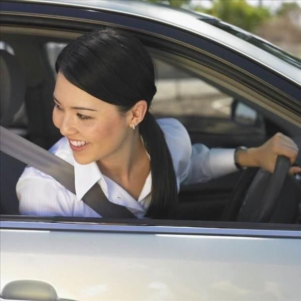 不管新手还是老手，都要注意避免盲区，教你一妙招，让倒车更安全