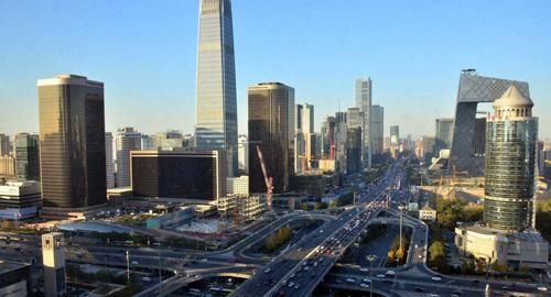  北京■北京，上海差距到底在哪？北京旁边城市群，能和上海城市群比？