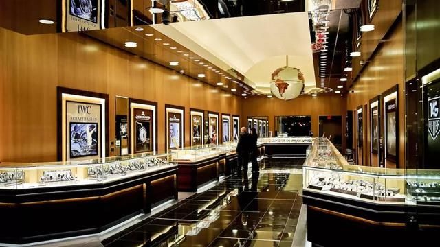 人民币汇率跌破6.9，跨国企业成最大受益者