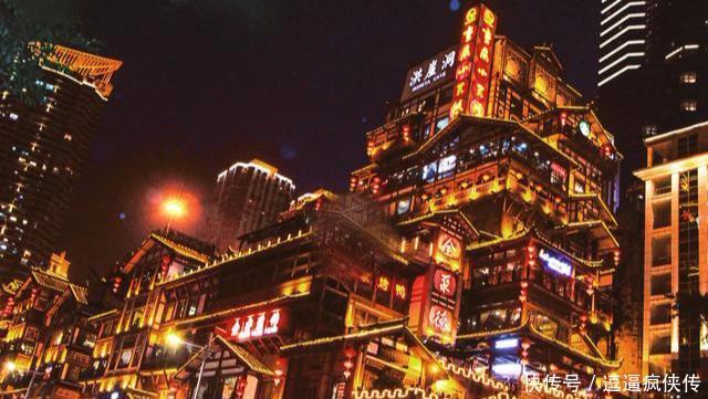  建筑体|重庆和成都，谁的城市格局更大气