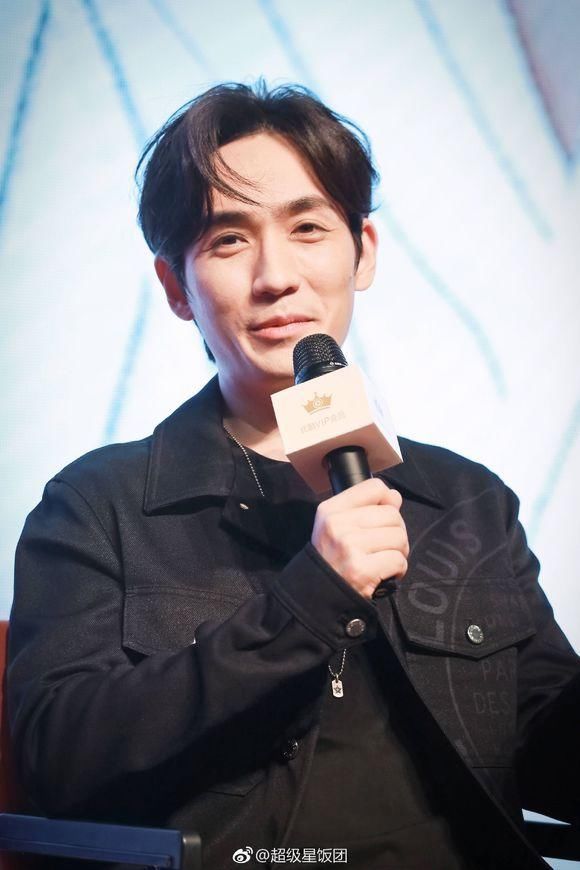 网友爆出未精修朱一龙照片简直辣眼睛 粉丝回怼你算什么天仙