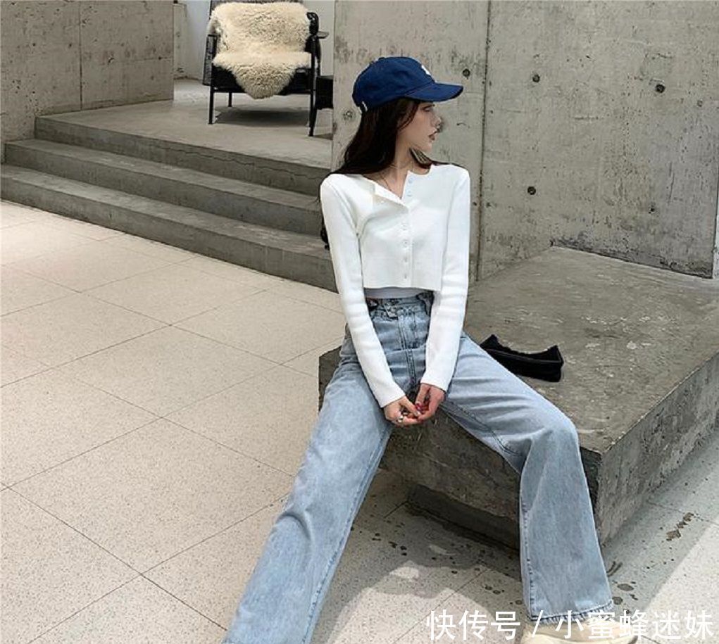 #白鞋#吊打小白鞋！春夏必买的鞋子一定是这4款，好看又百搭！