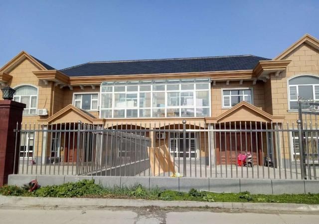  建房■农村兄弟建房，是30万建双拼还是分开单独建看看这2套案例咋说