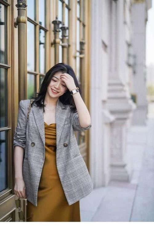  女人：优雅的40岁女人，还在想怎么穿搭吗？学学时尚博主三木的高级穿搭