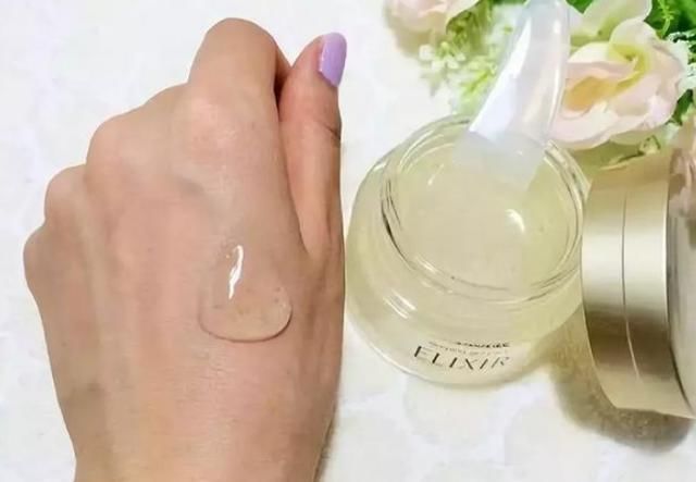  上脸之后@早春最适合的“睡眠面膜”，缓解干燥还能美白，晨起肌肤像喝饱水