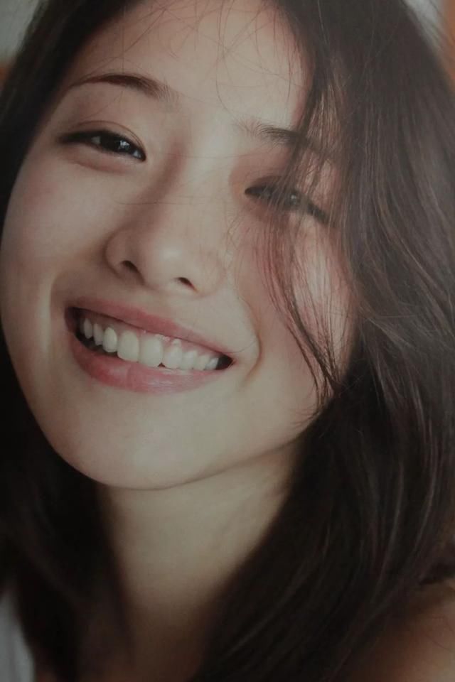 石原里美为什么变那么美?原因竟然被发现了……