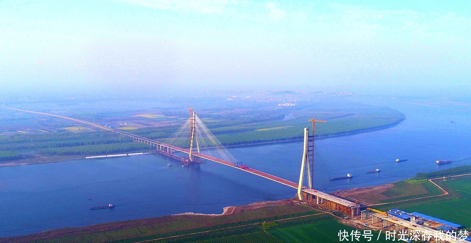 中国第一大跨江大桥，全长39.723公里，总耗资75.2亿元！