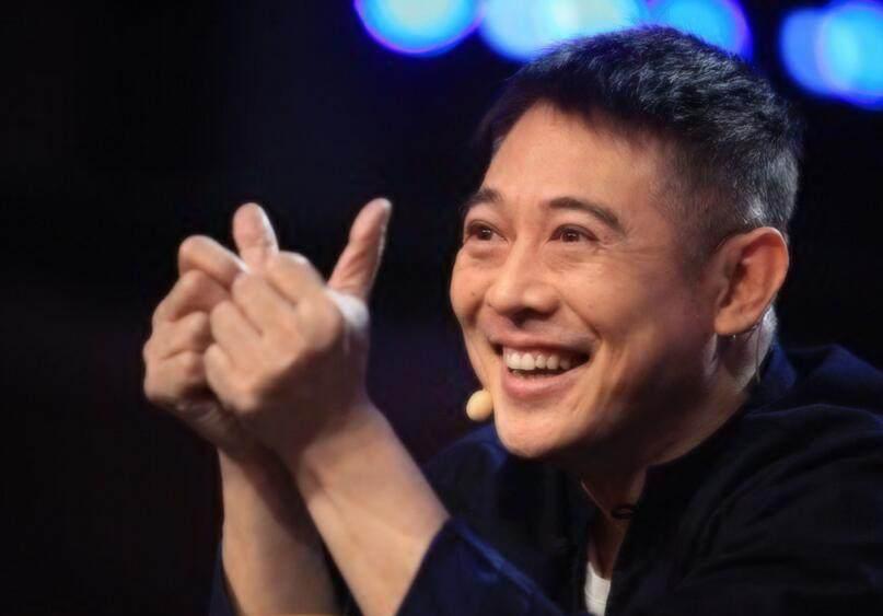 改过国籍的明星,有一位想回中国却被拒3次,她