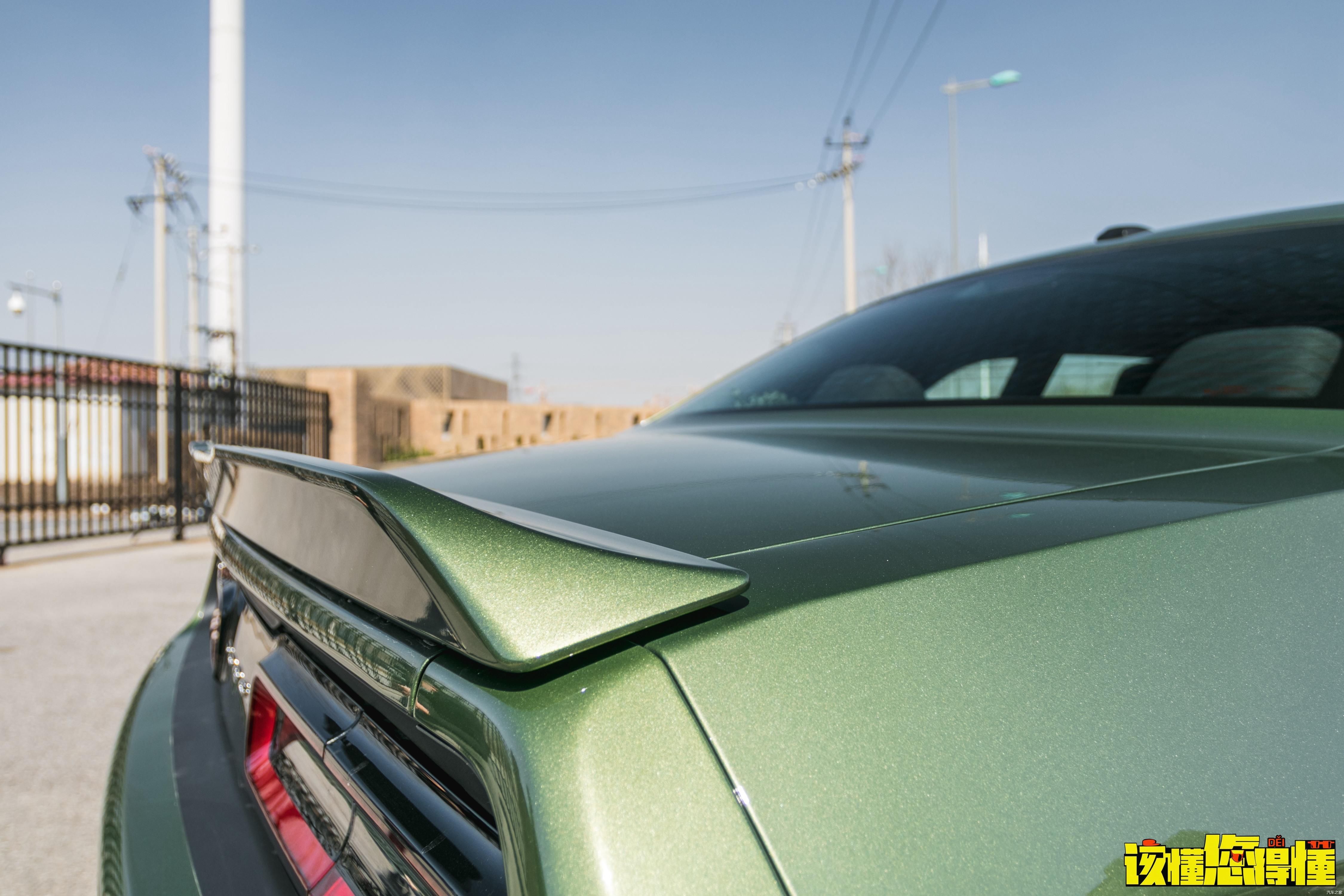 \＂i6\＂: \＂http://p6.qhimg.com/t012bb3c5bef69329c2.jpg?size=400x254\＂测评唐老大同款战车---道奇挑战者