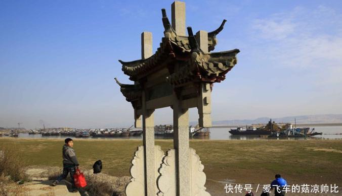 中国最神秘的“鬼楼”：“躲”在水中1000不腐，一年仅现身一次