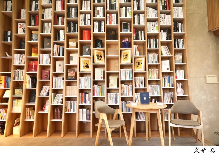  『导委员会』注意了！2020年上海市振兴中华读书活动清单今天发布，快把感兴趣的收藏起来！