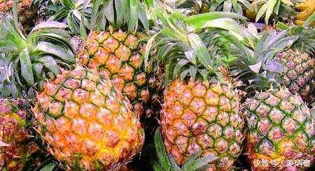 女人夏日最易老，用这几种水果汁敷脸，每天轮着换，可以美白去皱