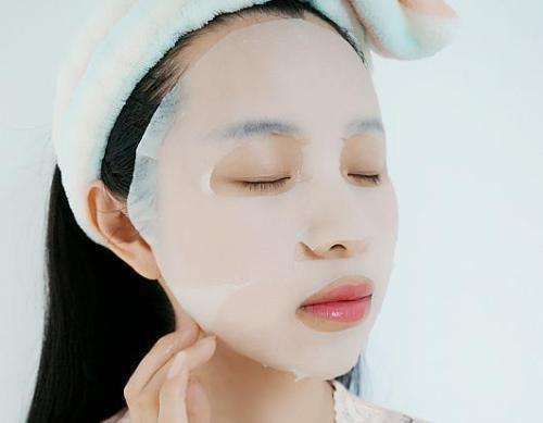  「保湿」面膜每周敷2~3次？为什么女明星就能天天敷，皮肤还那么好？