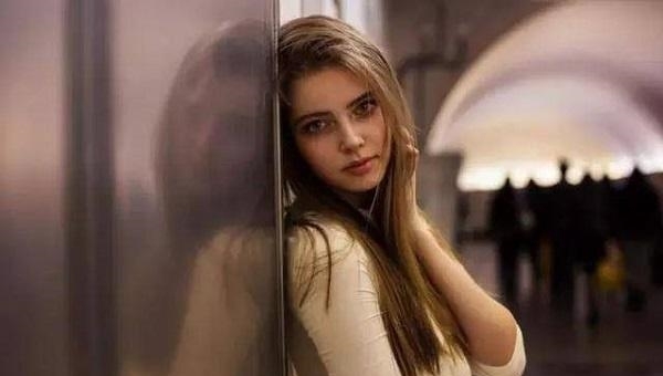 这个国家美女如云，却不注重男女隐私，连房子都没有墙壁