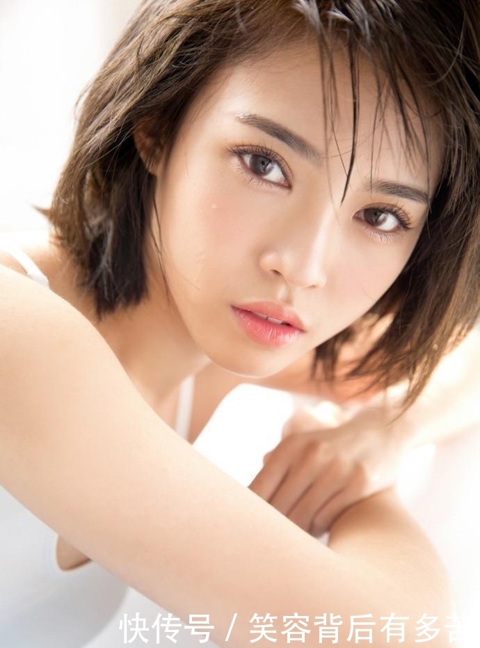 『性感』美女图集,第797期:性感时尚,图几小姐姐,你会更喜欢呢?