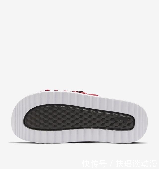 『拖来』松紧可调 + 双层鞋底!夏日必备的 Nike 新凉拖来了