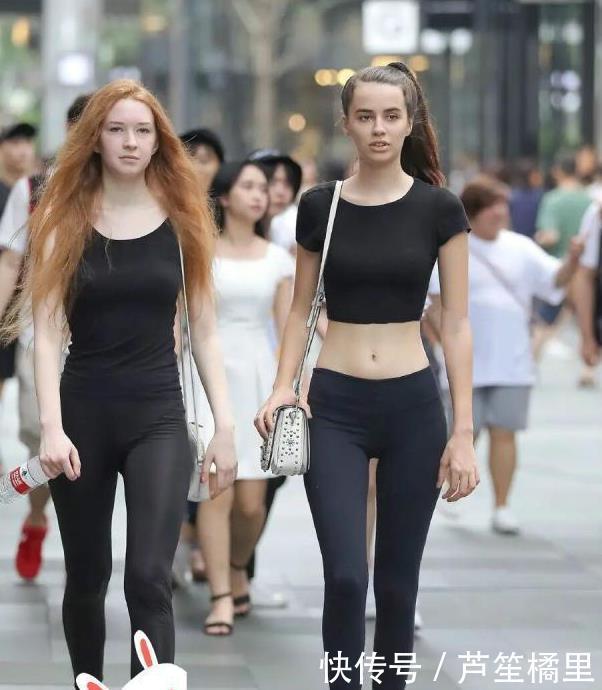  #美女#异域风情的打底裤美女，给人赏心悦目的美感！