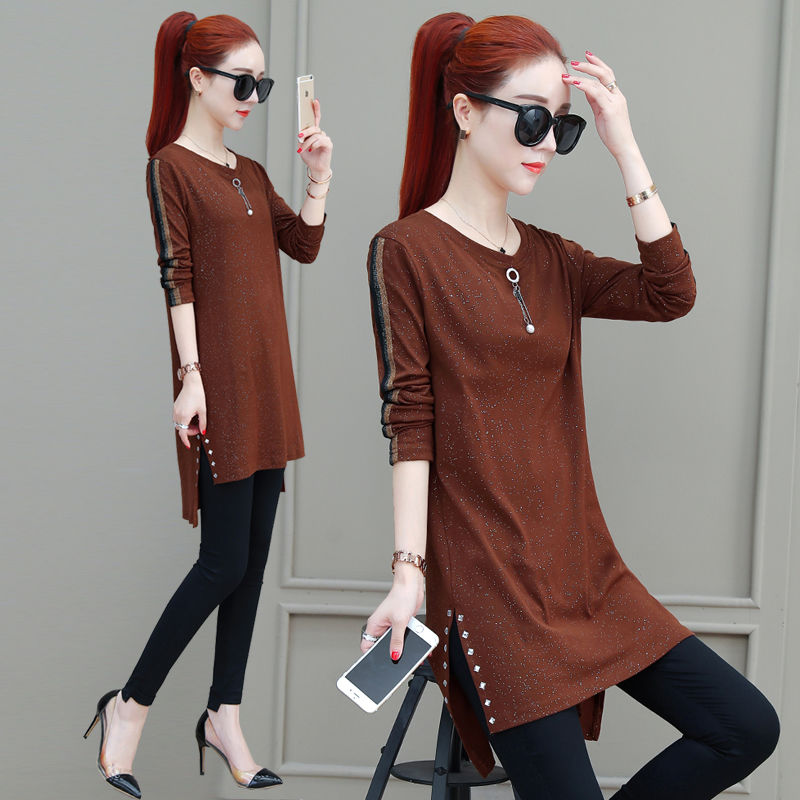 入秋后，老婆不爱穿裙子，买了洋气又好看的百搭衫，美的让人心醉