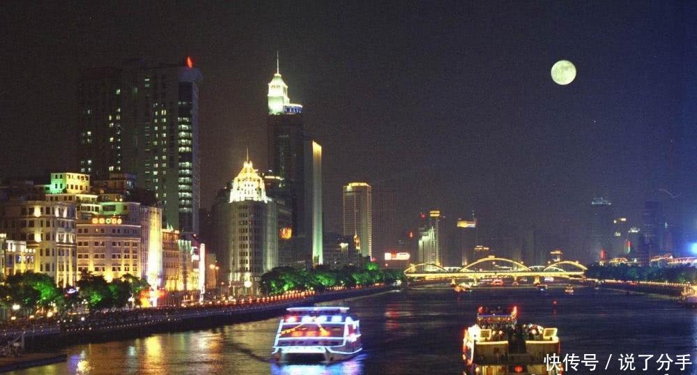  #更鼓#社会消费大比拼北上广深高居前四，重庆成都天津谁的钱包