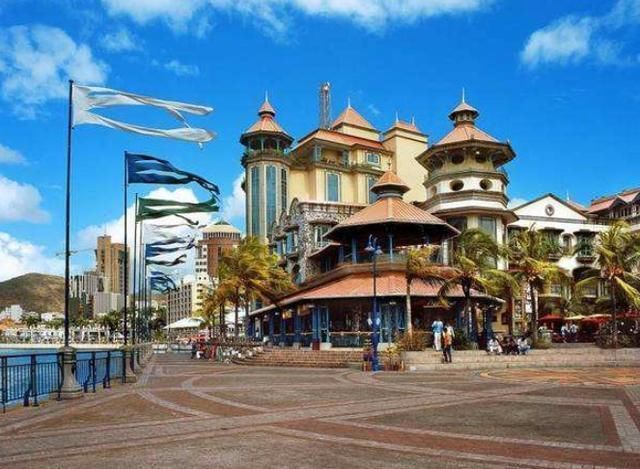 非洲最独特街道，随处可见中国汉字，当地人用普通话问候中国游客