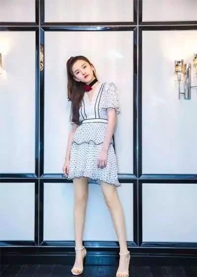 「绑带」今夏最美的5双凉鞋,穿对了才是白瘦美!