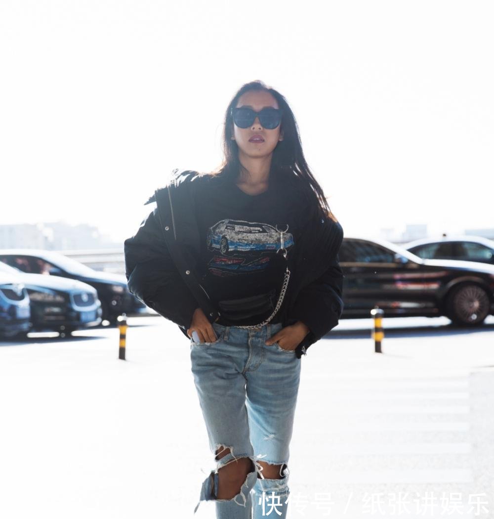 吉克隽逸真会玩, 把长靴当裤子穿够前卫, 网友: 杨幂都不敢这样穿