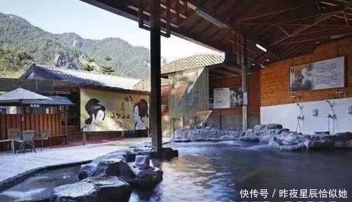 为啥中国人都喜欢日本温泉?据说比开着空调盖棉都舒服