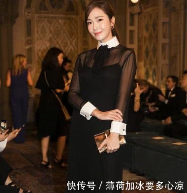 冰山美人郑秀妍撞上李冰冰,纽约大秀上演黑白诱惑,谁更胜一筹