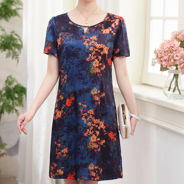 足足等了7天,这妈妈装终于出新款了,妈妈们穿美到让人招架不住