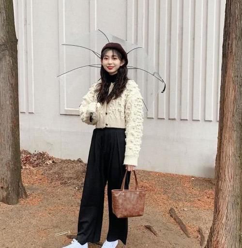  「服装属于」韩国30岁时尚博主穿搭示范，甜美可爱帅气随意切换，可鉴度超高