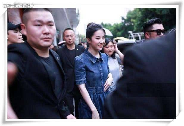 被瘦下来的刘亦菲惊艳到了,烂大街也能穿出高级感,网友:美炸了