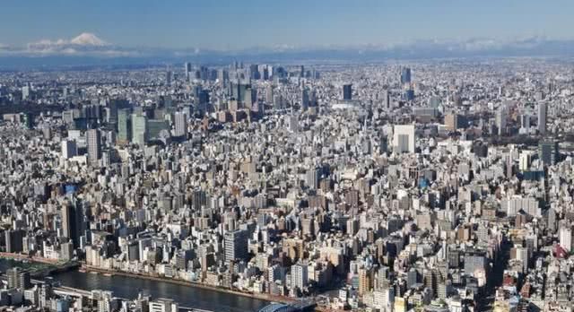 全球GDP最强的城市，高楼都没有北上广深多，这城市发达吗？