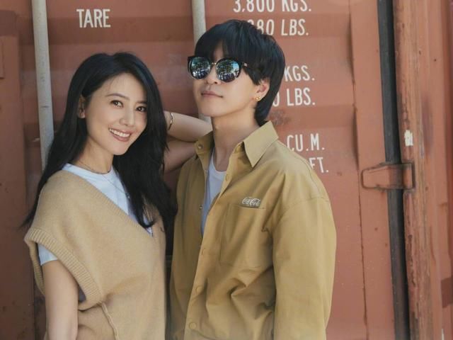 高圆圆同框韩火火，亲密度十足，网友：求赵又廷心理阴影面积？