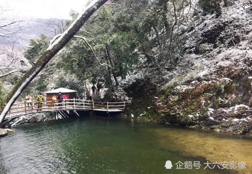  『动人』春雪降落大别山，天堂寨、马鬃岭景区银装素裹，更加壮美动人