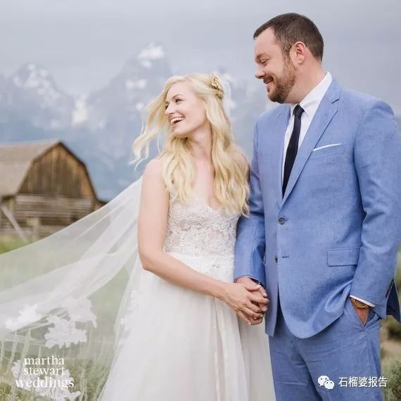 有了这双仙女凉鞋，夏季基础款自带一层迷人金边