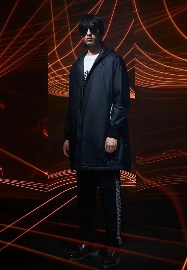 设计师@2020秋冬 Genius 系列：多个天才设计师的合作系列，MONCLER