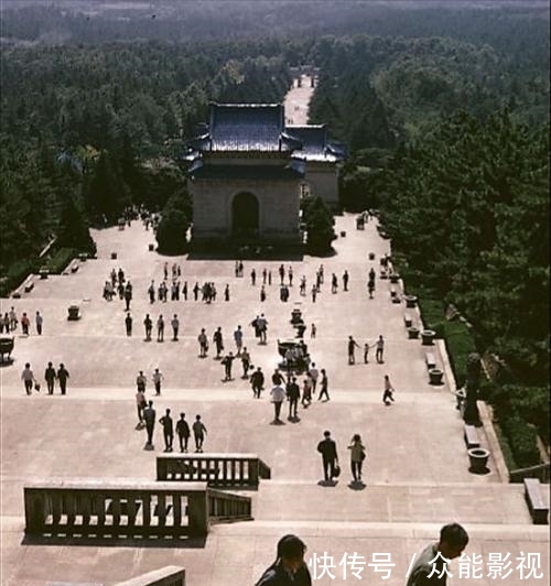 罕见老照片：看看上世纪70年代的中国什么样子，充满时代特色！