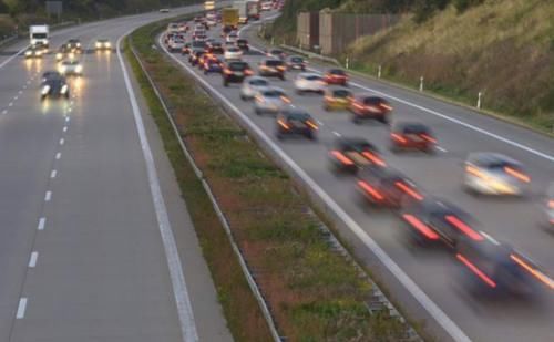  [高速]为何说德国高速公路，堪称世界第一？看完后不得不佩服德
