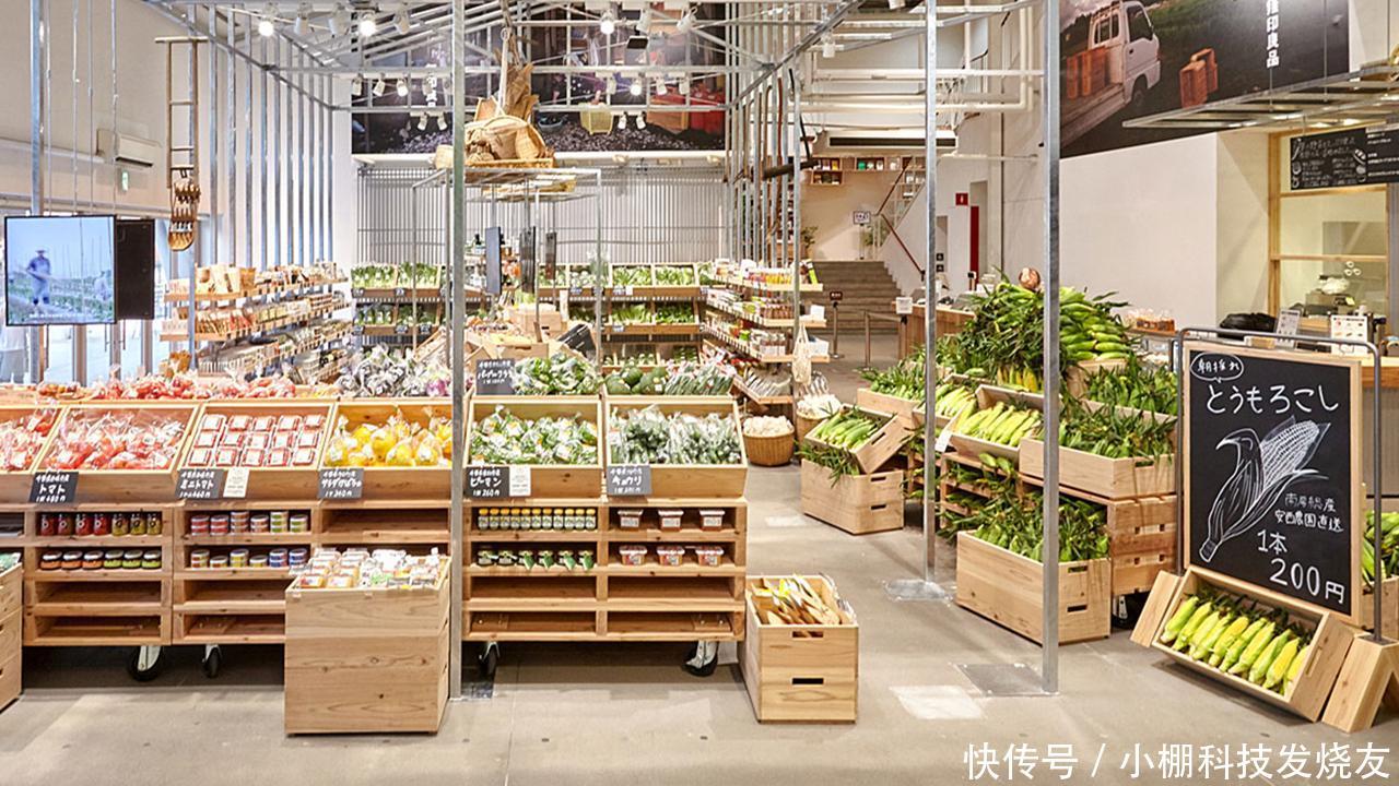 美国小伙评价三国菜市场, 日本很舒适印度是脏乱, 中国怎么样呢?