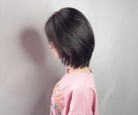  小美女：脸大的小美女，大美女，发型首选这几个