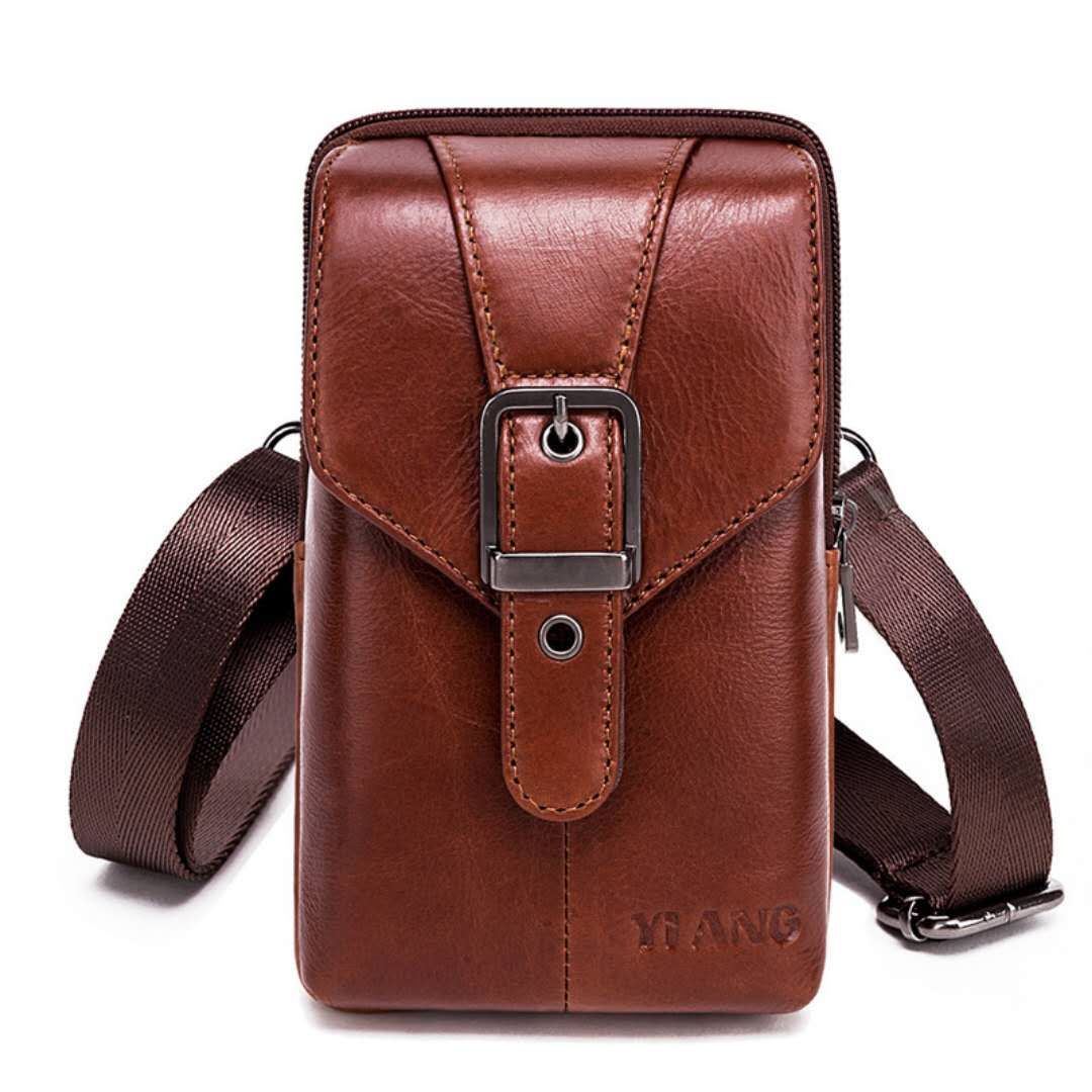 出门在外，手机香烟携带不方便，很多人都选择带上这款手机腰包