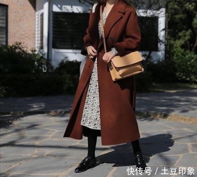  #路人甲#为什么别人穿大衣是气质女郎，而你就是路人甲？秋冬穿搭看这里～