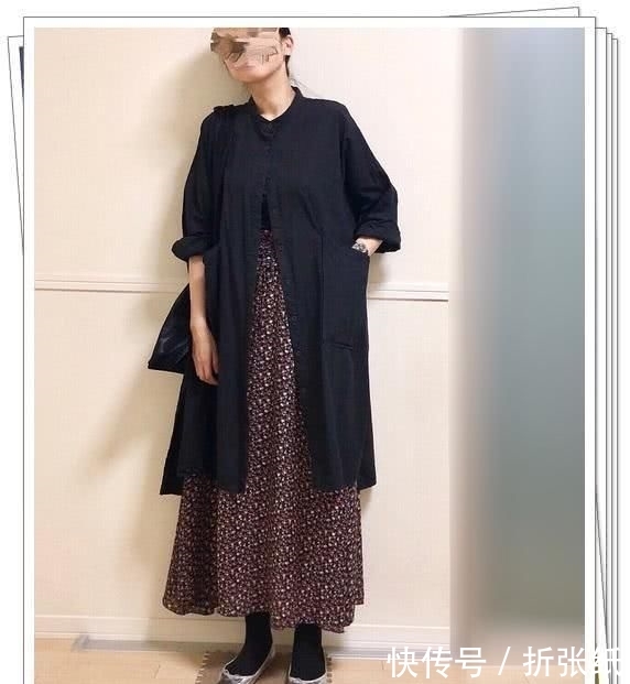  『春季造型』小黑裙别乱买！黑色衬衫连衣裙才更实用，24个春季日系造型示范
