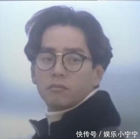 情债：69岁谭咏麟晒旧照，风流倜傥情债多，生私生子养2个家庭今显沧桑