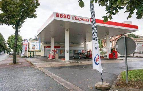 听说国外的加油站要来中国了! 你感觉国内的油价会进行降价吗?