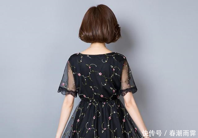 40岁女人夏天怎么穿就穿刺绣蕾丝裙,真的超显