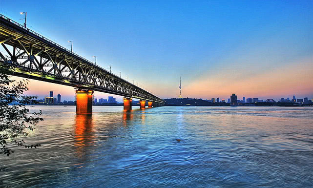 中国“位置最好”的四座城市，上海排在最后，第一是哪里呢