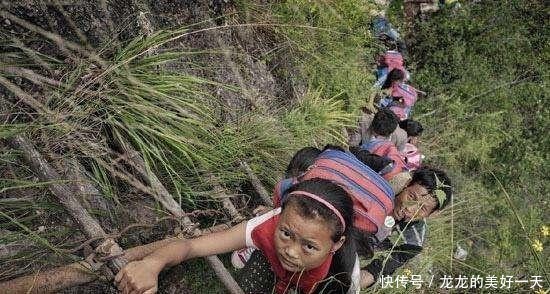 #钢梯#四川“悬崖村”不愿搬,获6亿资助后修建钢梯,如今变成咋样了?